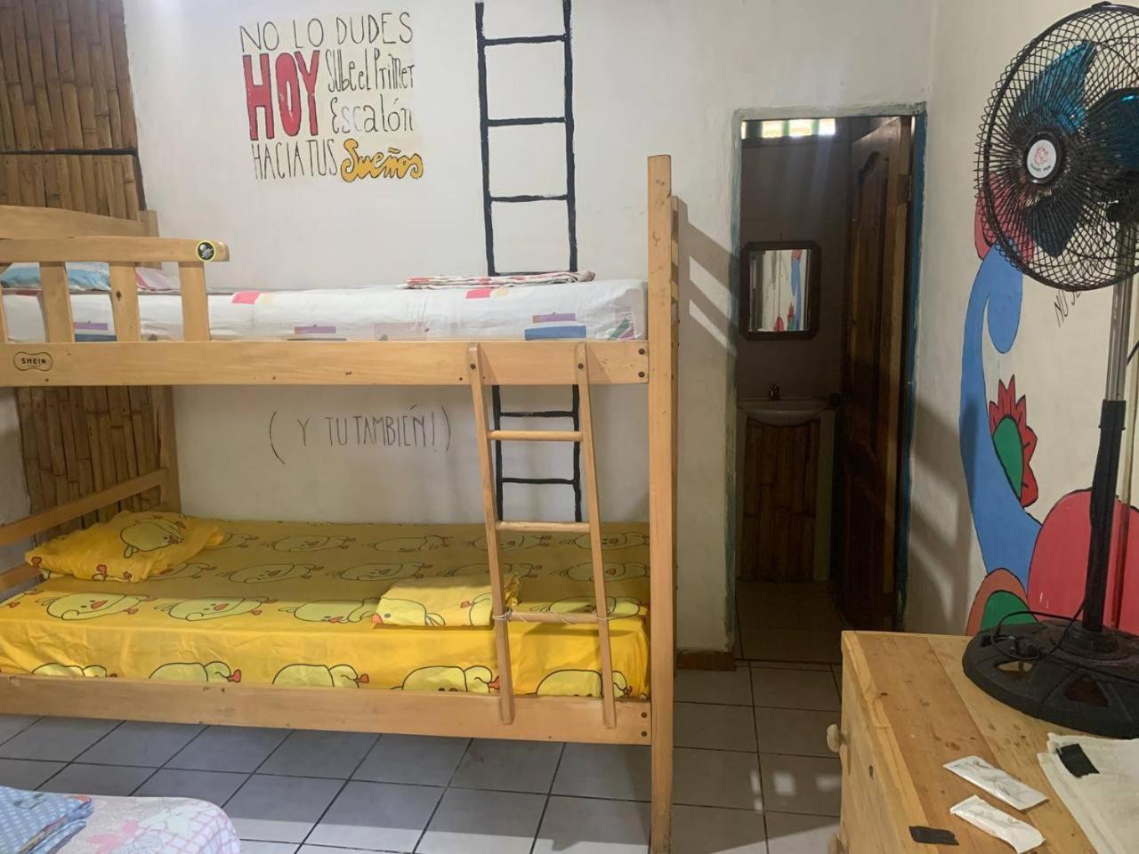 Hostal Mamacucha Montañita Esterno foto