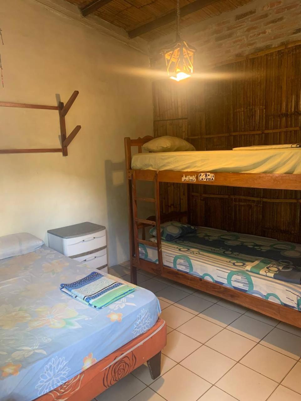 Hostal Mamacucha Montañita Esterno foto